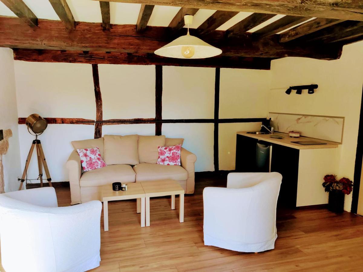 Ferme De Chamonal Guest House Marboz ภายนอก รูปภาพ