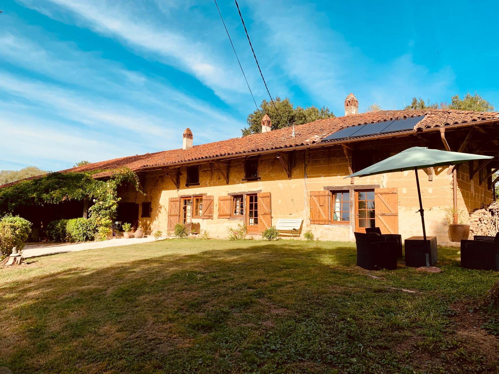 Ferme De Chamonal Guest House Marboz ภายนอก รูปภาพ